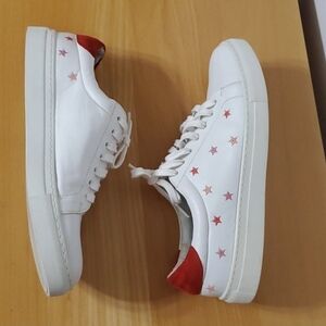 Oliver Bonas White Sneakers with Red Embroider Star Accents Detail Size 40 EUR